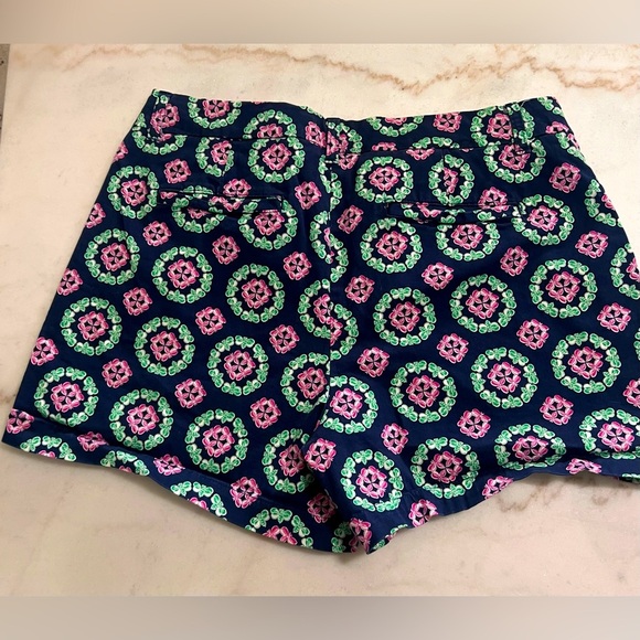 New Crown & Ivy Caroline Navy Blue Green Pink Insect Print Shorts Size 14 - Picture 2 of 3
